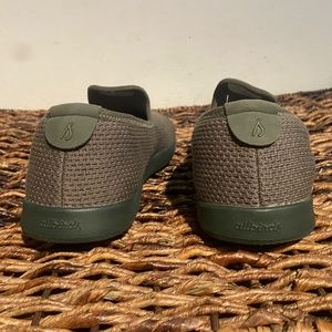 Allbirds, womens woolen loafers, olive, size 9